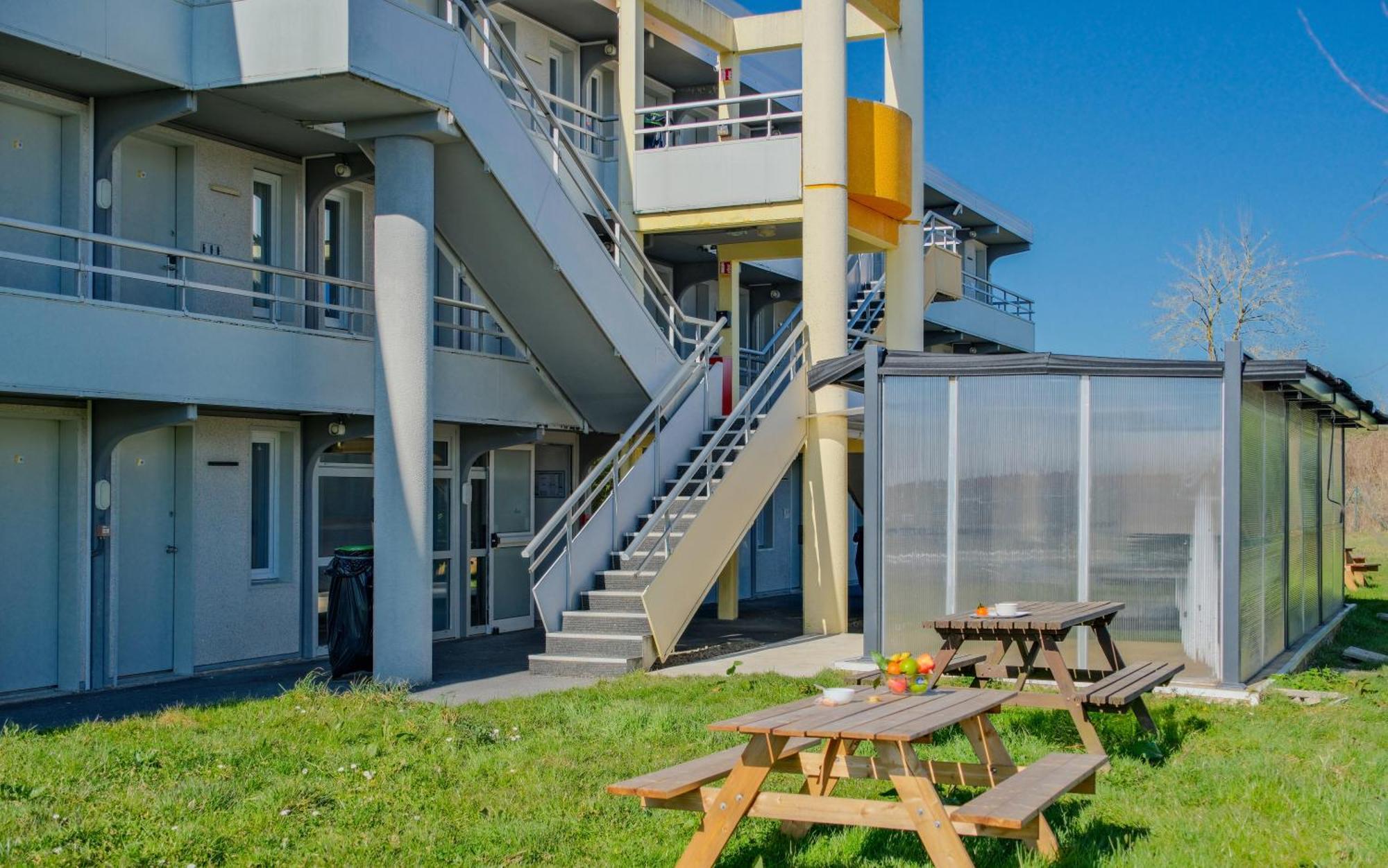 Classic Hotel - Fontenay-Trésigny Kültér fotó