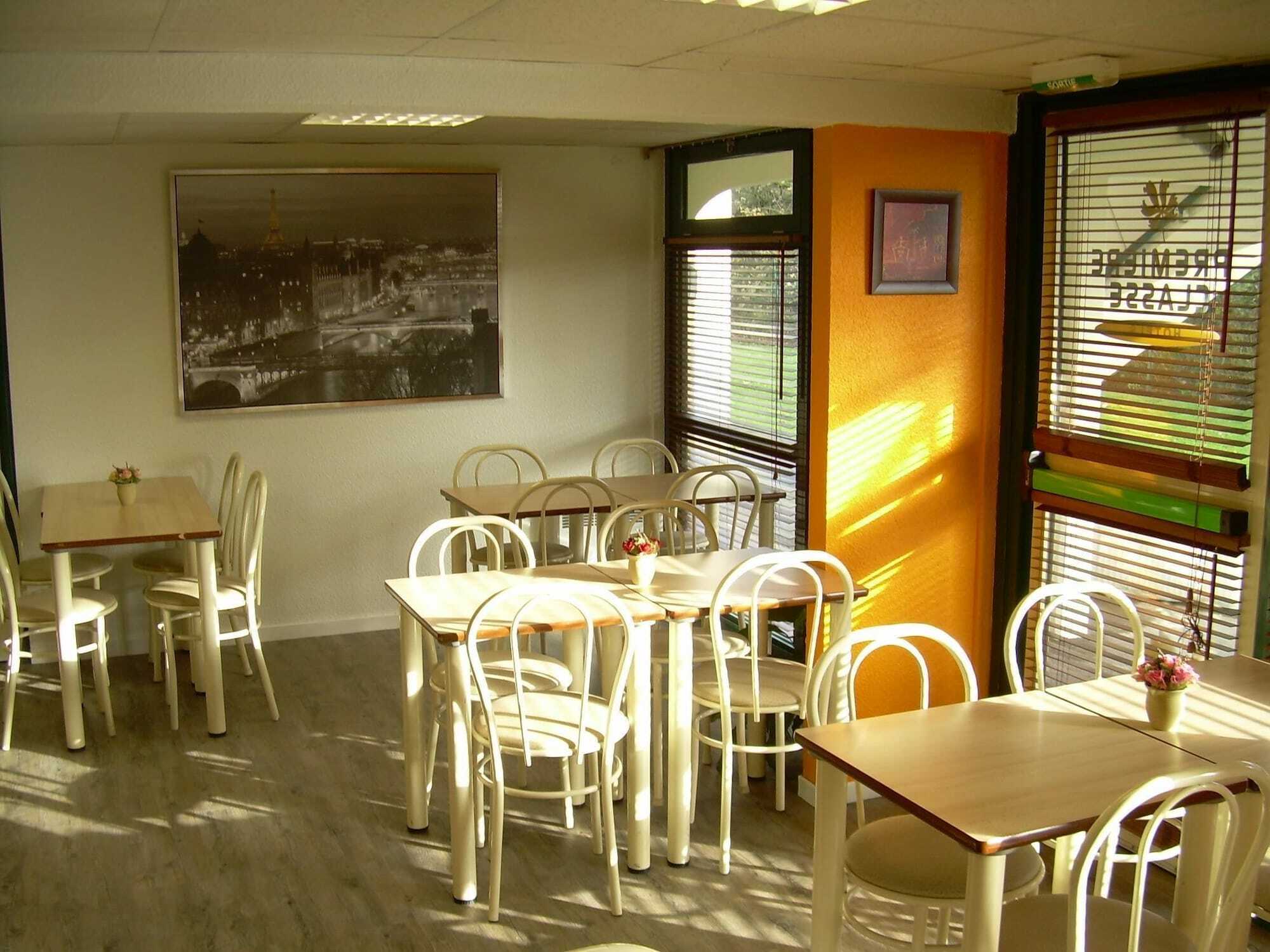 Classic Hotel - Fontenay-Trésigny Kültér fotó