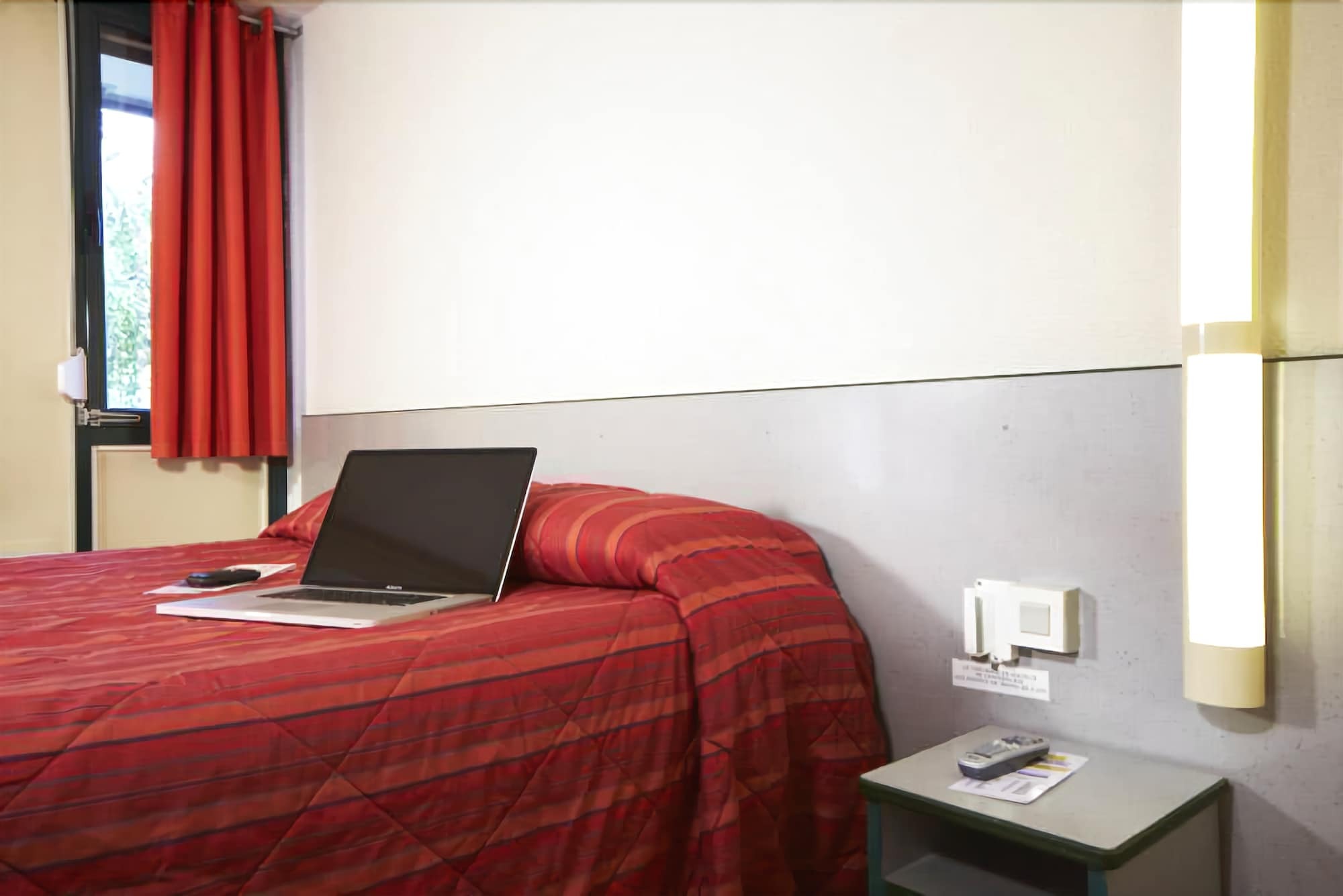 Classic Hotel - Fontenay-Trésigny Kültér fotó